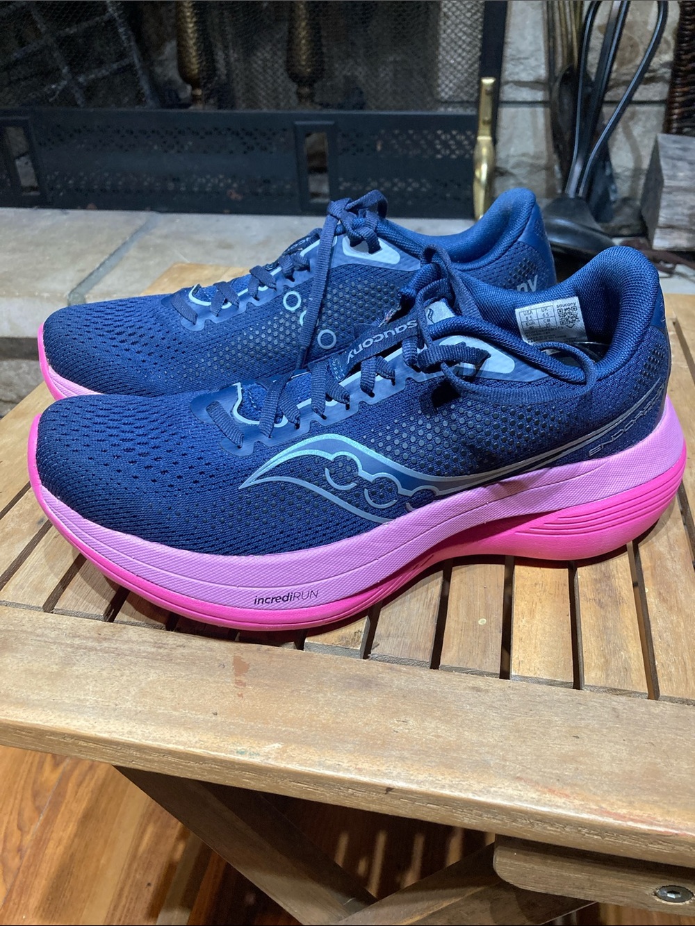 Saucony Women's Endorphin Trainer Shoe Navy/fuschia 8.5